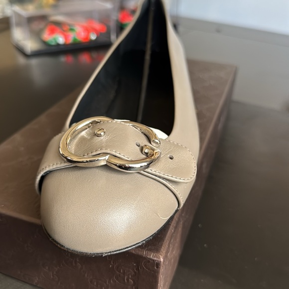 New Never Worn Gucci Flats - Picture 5 of 9